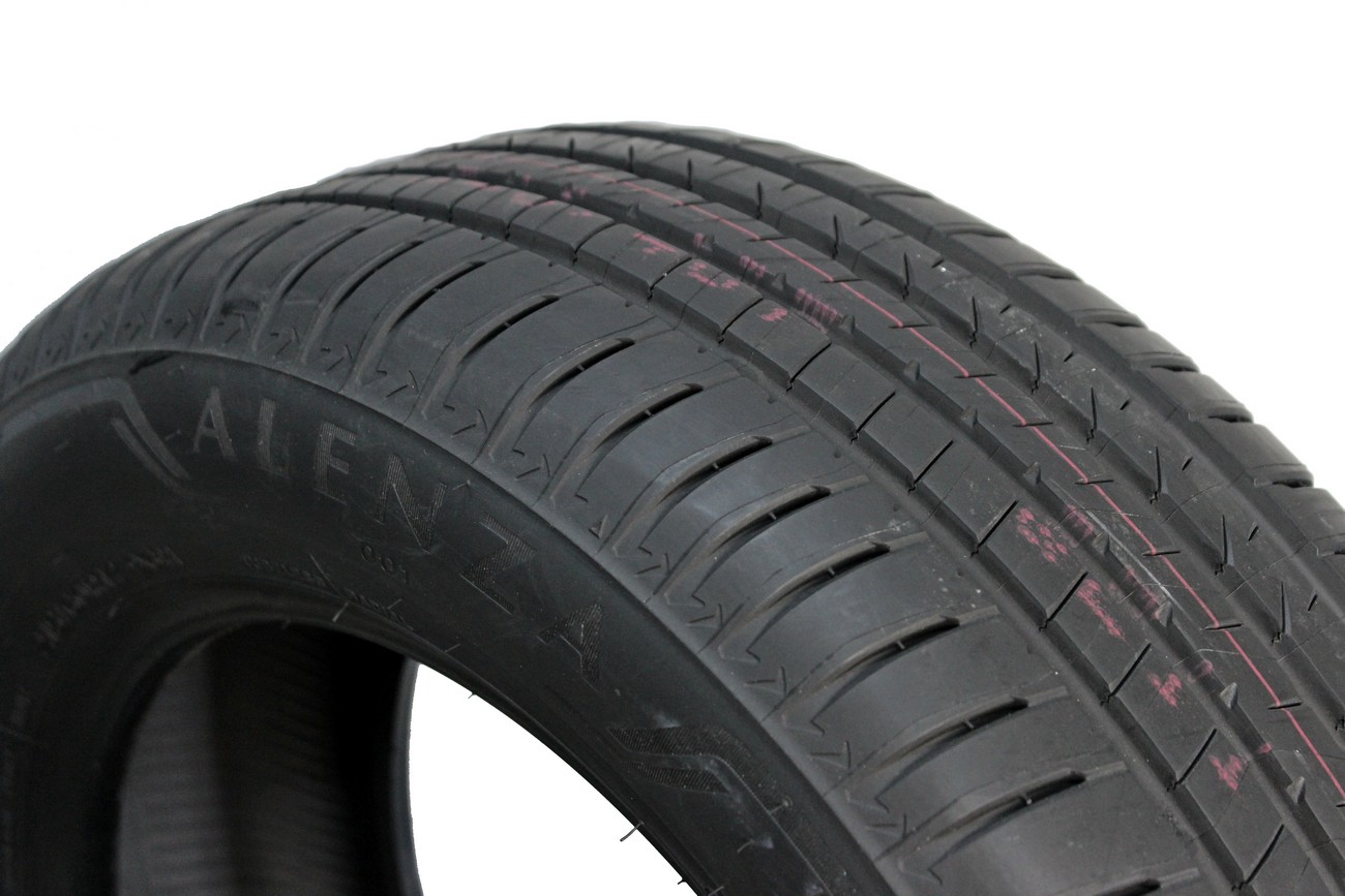 Автошина Bridgestone Alenza 001 235/55 R18 100V