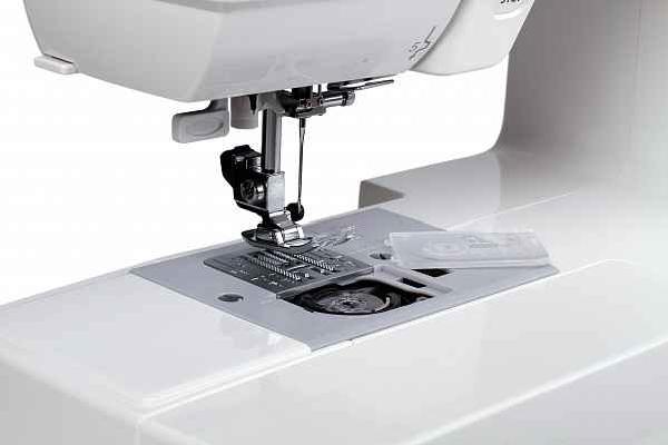 Швейная машина Janome 450MG белый