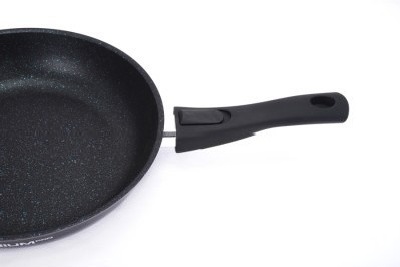 Сковорода универсальная Kukmara Titanium pro ст2604 26 см