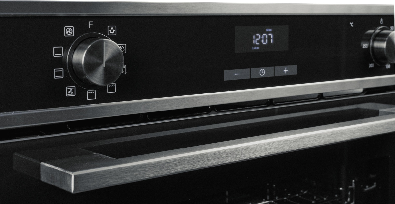 Духовой шкаф Midea MO72105X черный, стальной