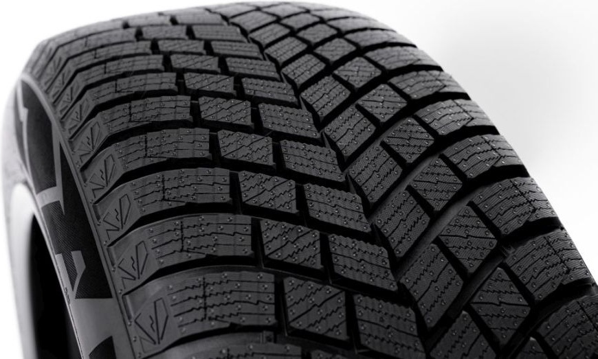 Pirelli Ice Zero FR 3 255/55 R20 110 H без шипов