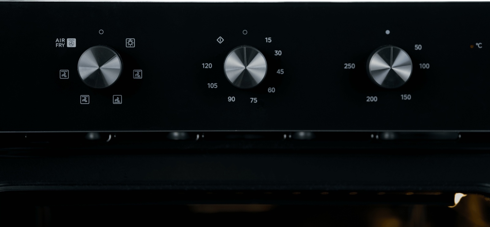 Духовой шкаф Midea MO12000GB черный