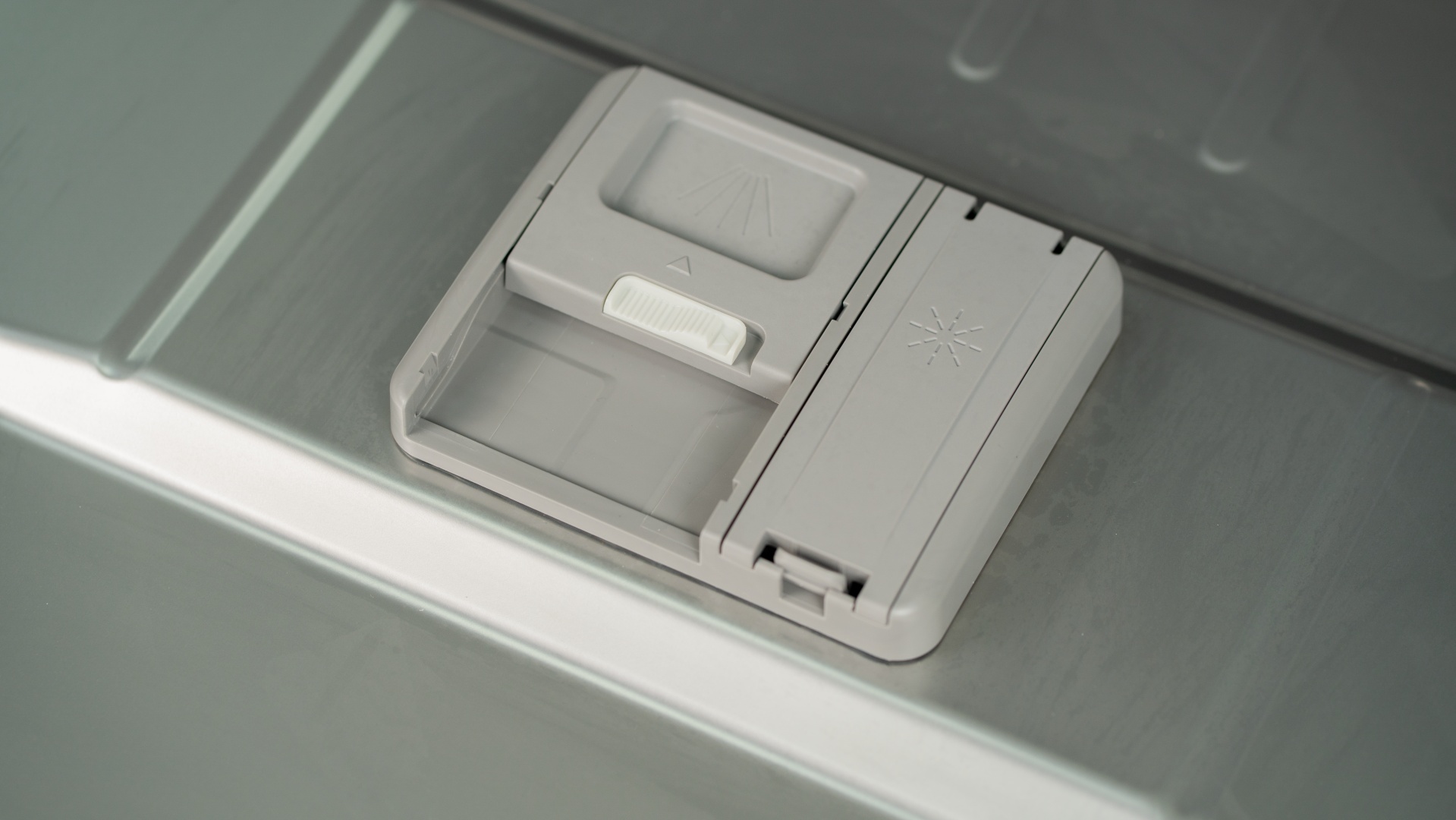 Посудомоечная машина Midea MID60S070i серый, белый