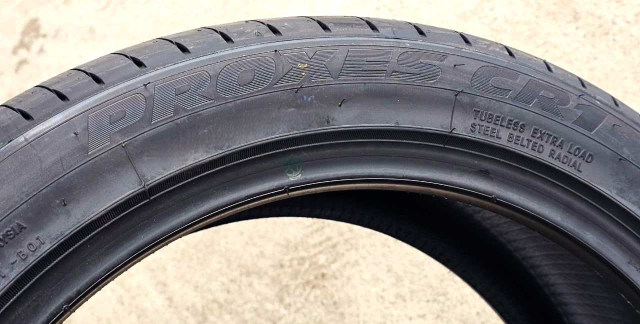 Toyo PROXES CR1 245/45 R18 100 W без шипов