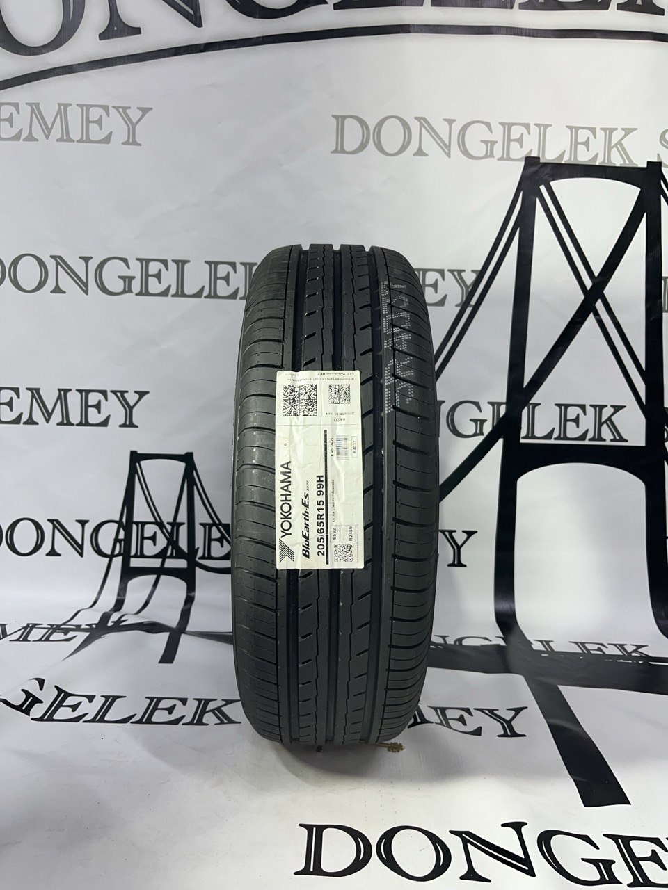 Yokohama Bluearth ES32 205/65 R15 99 H
