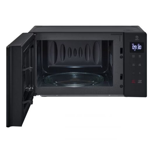 Микроволновая печь LG NeoChef MS2032GAS черная
