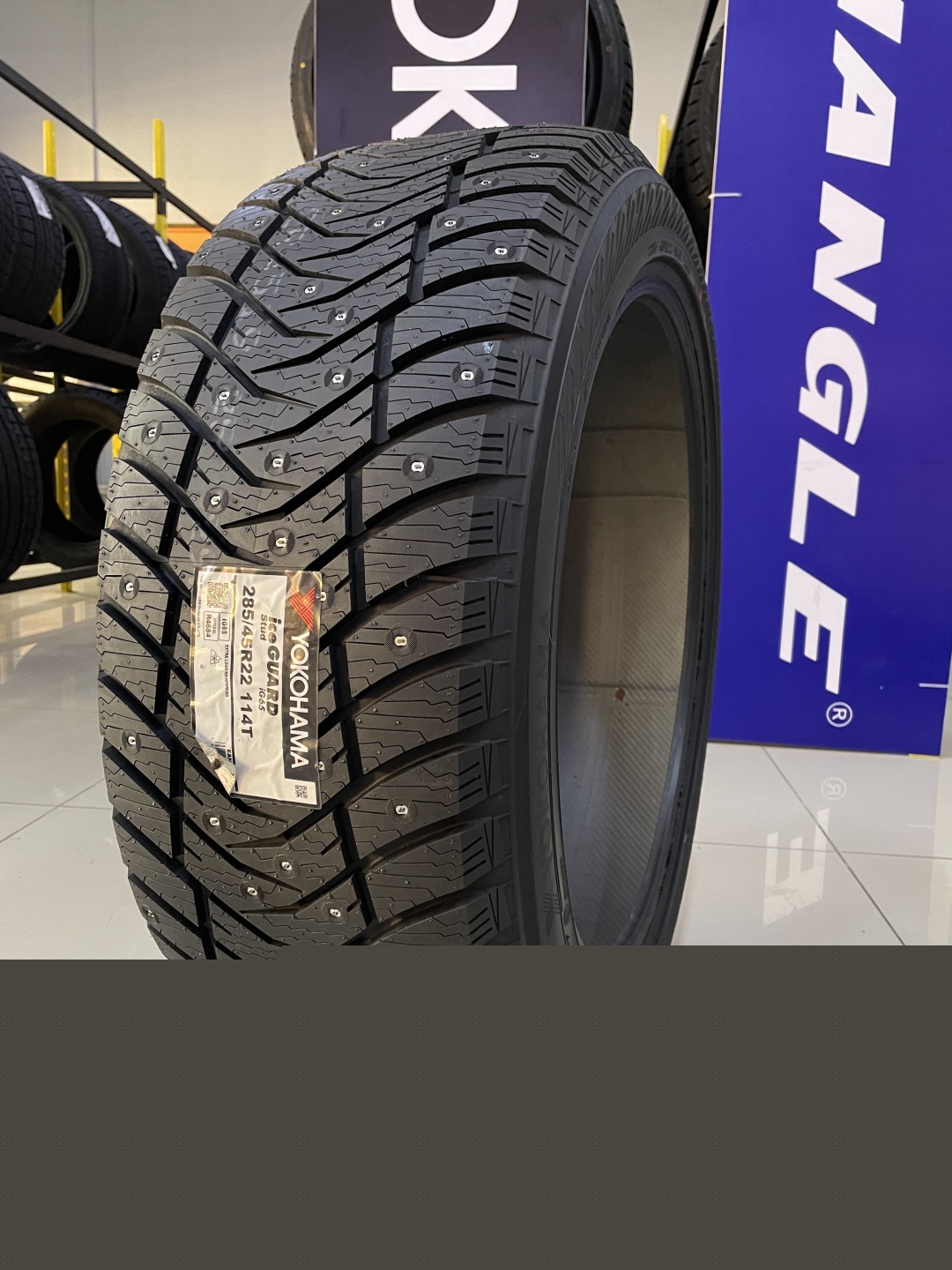 Yokohama Guard iG65 285/45 R22 114 T с шипами