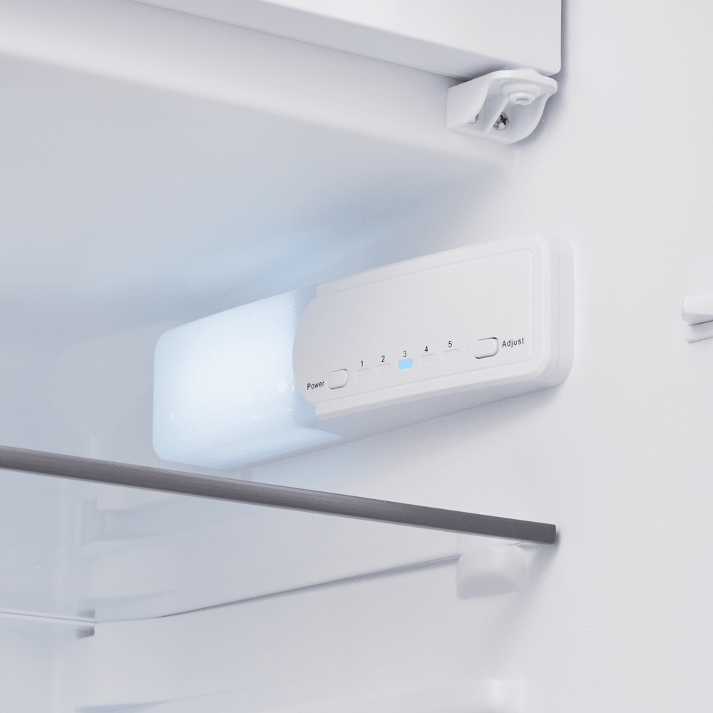 Холодильник MAUNFELD MBF88SWGR Inverter белый