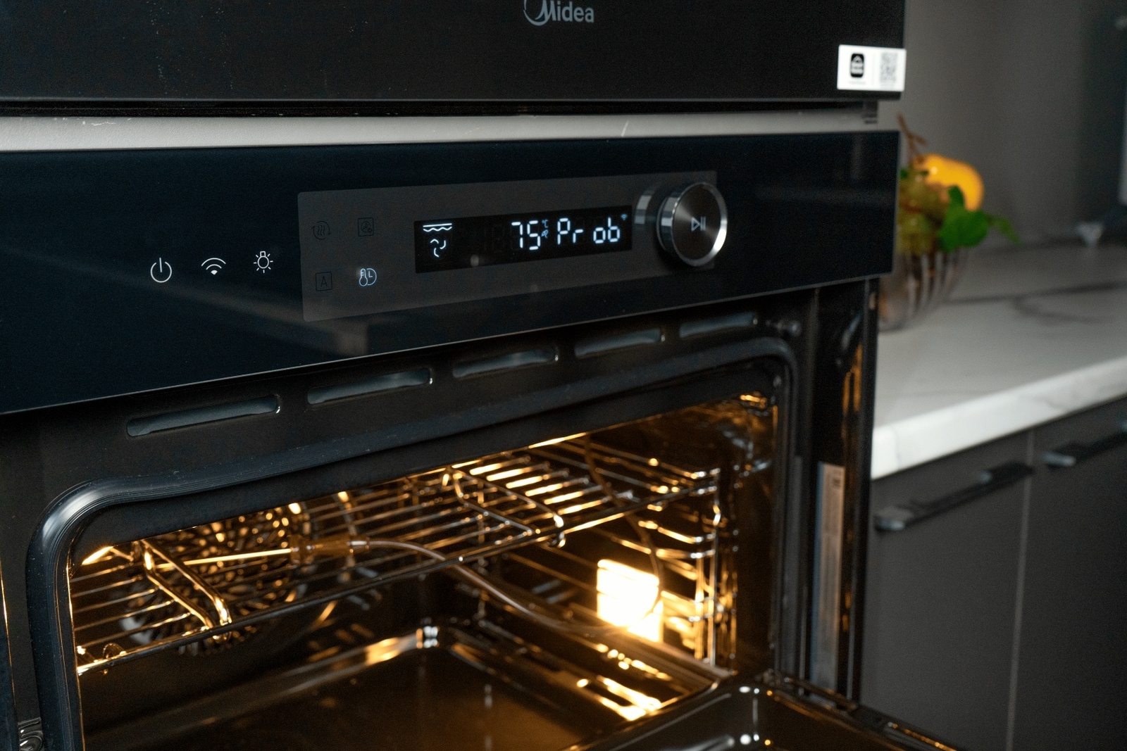 Духовой шкаф Midea MO82107 PBG-I черный