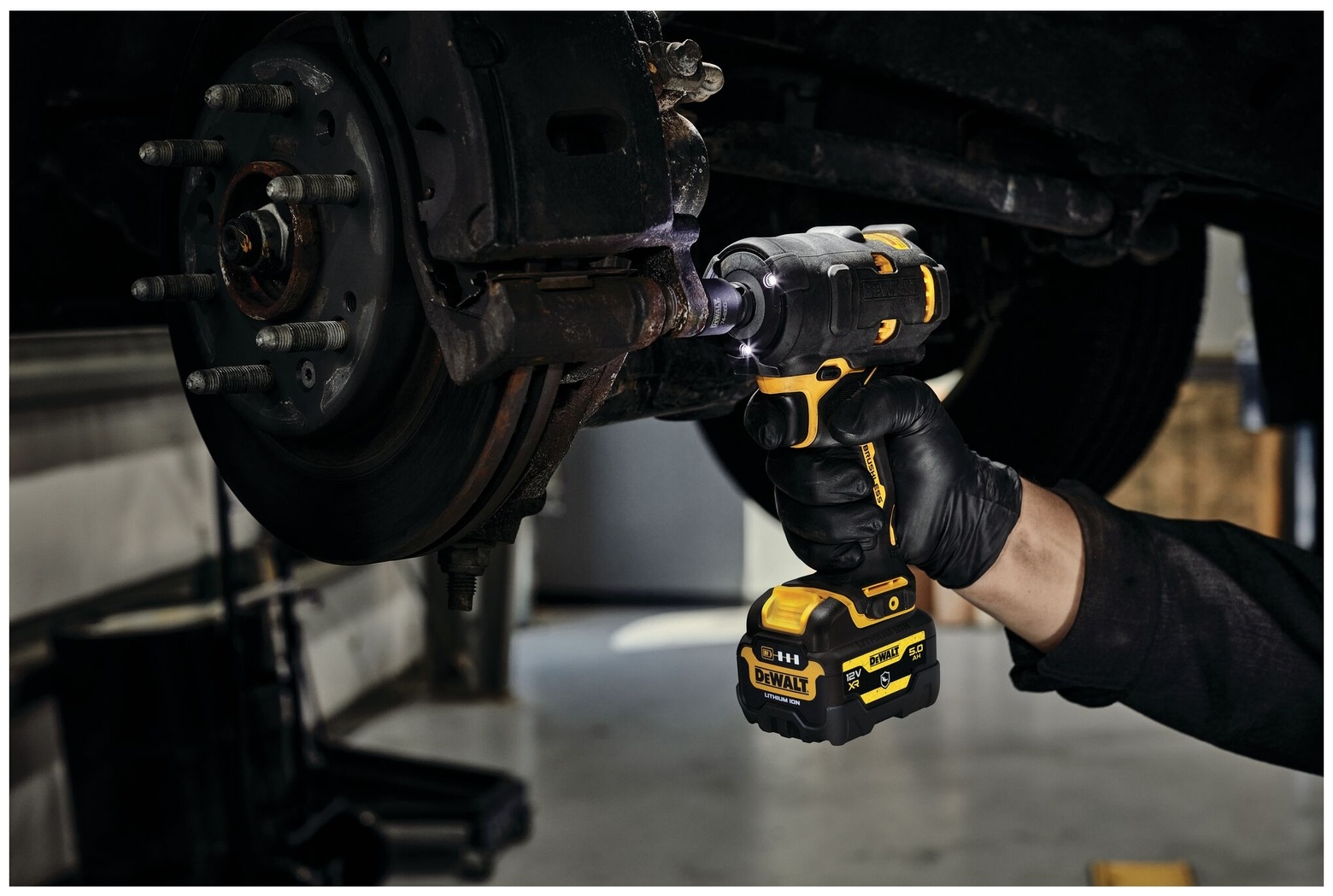 DeWALT гайковерт DCF903P1-QW