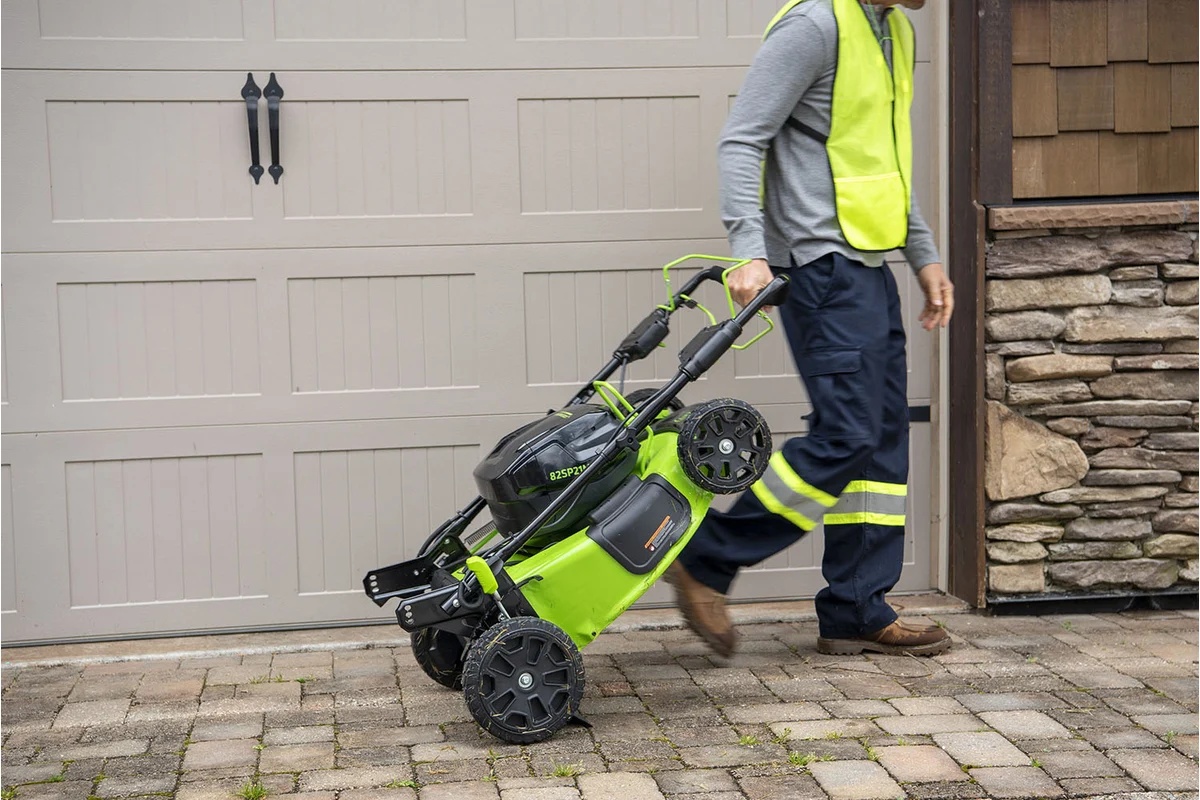 Газонокосилка колесная аккумуляторная Greenworks GC82LM51SP2K2,2515907UB