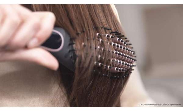 Cecotec InstantCare 900 Perfect Brush фен-выпрямитель черный