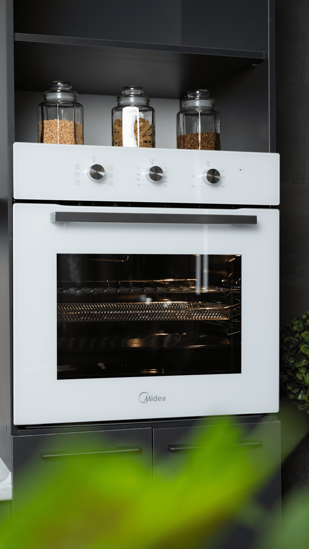 Духовой шкаф Midea MO11000GW белый