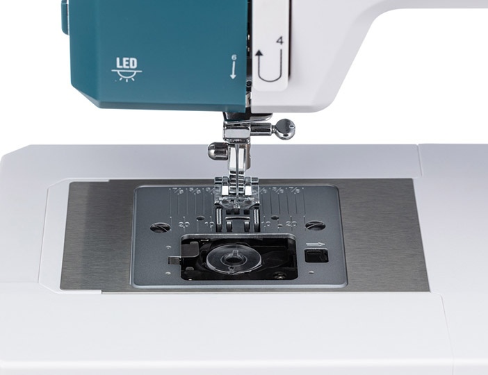 Швейная машина Chayka HomePro белая, бирюзовая