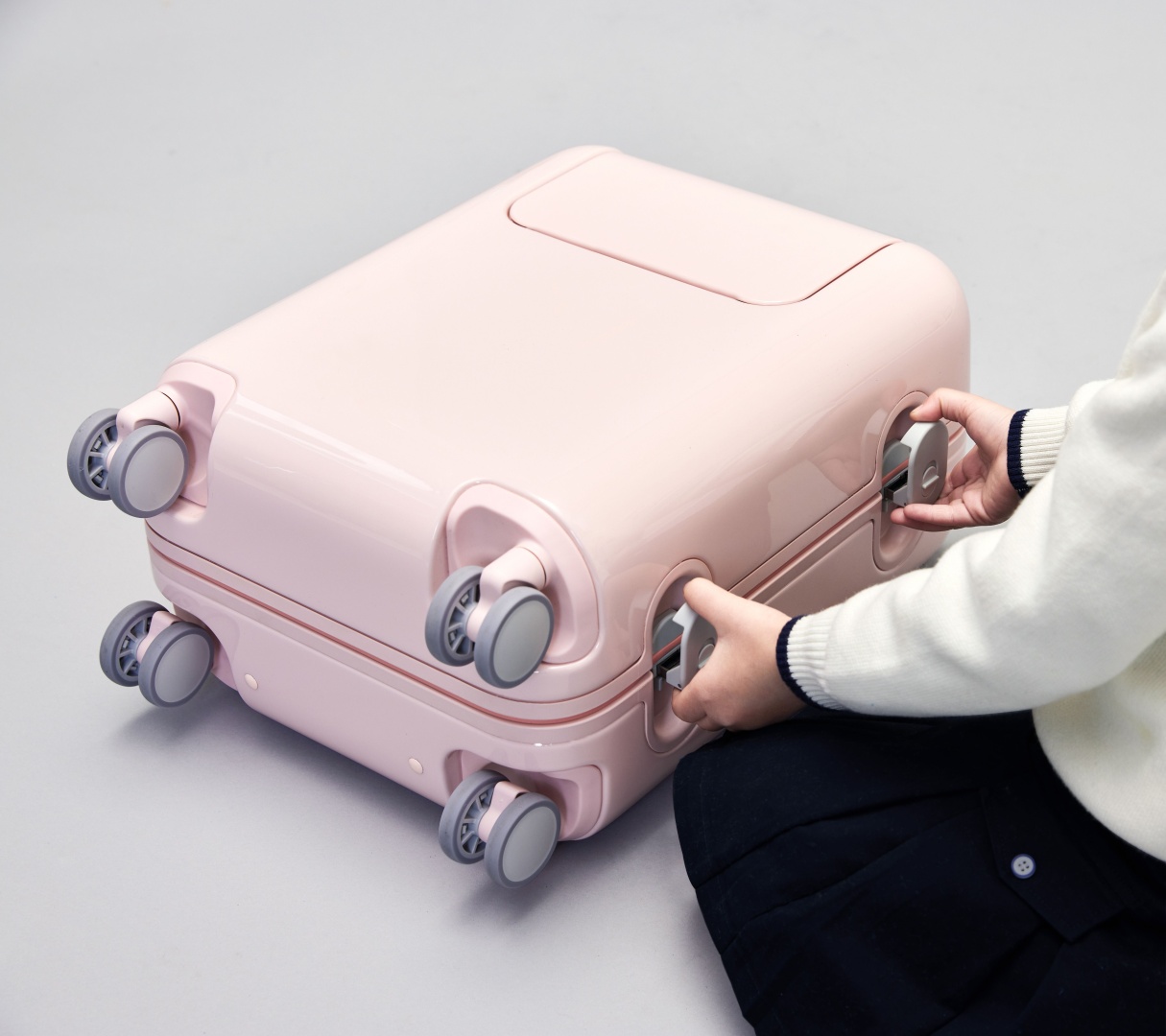 Чемодан Xiaomi Ninetygo Kids Luggage 17 поликарбонат 26 л розовый