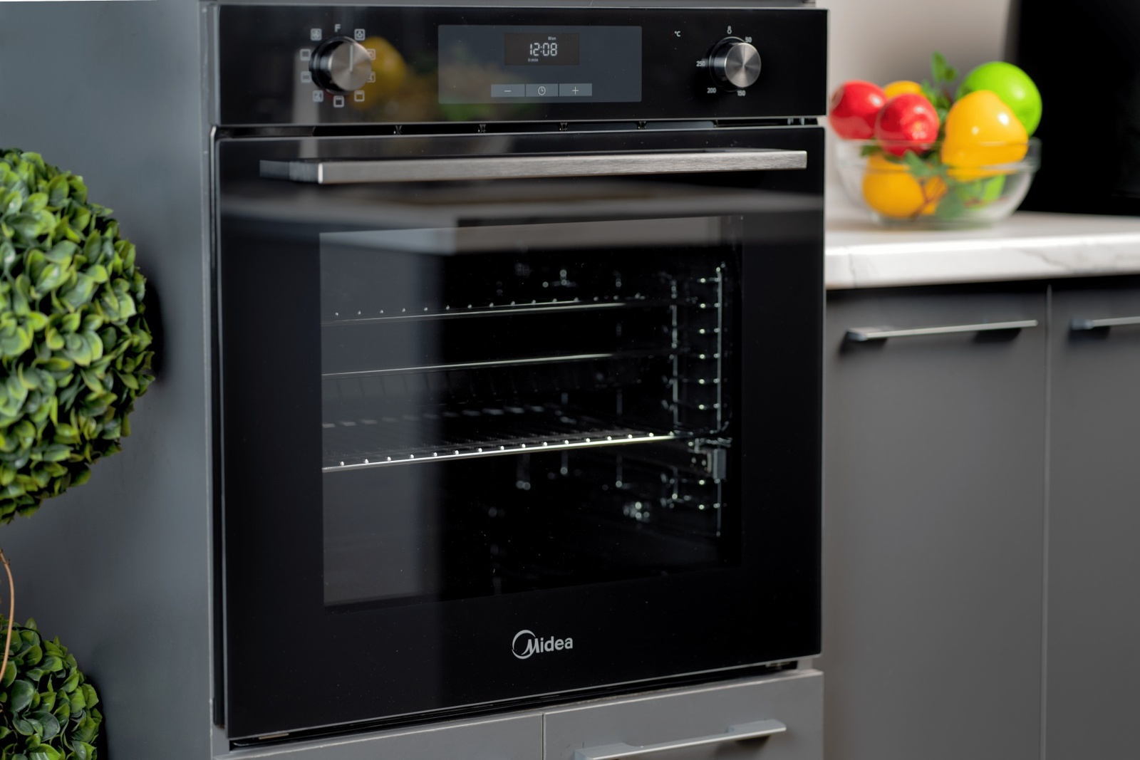 Духовой шкаф Midea MO72105 GB черный