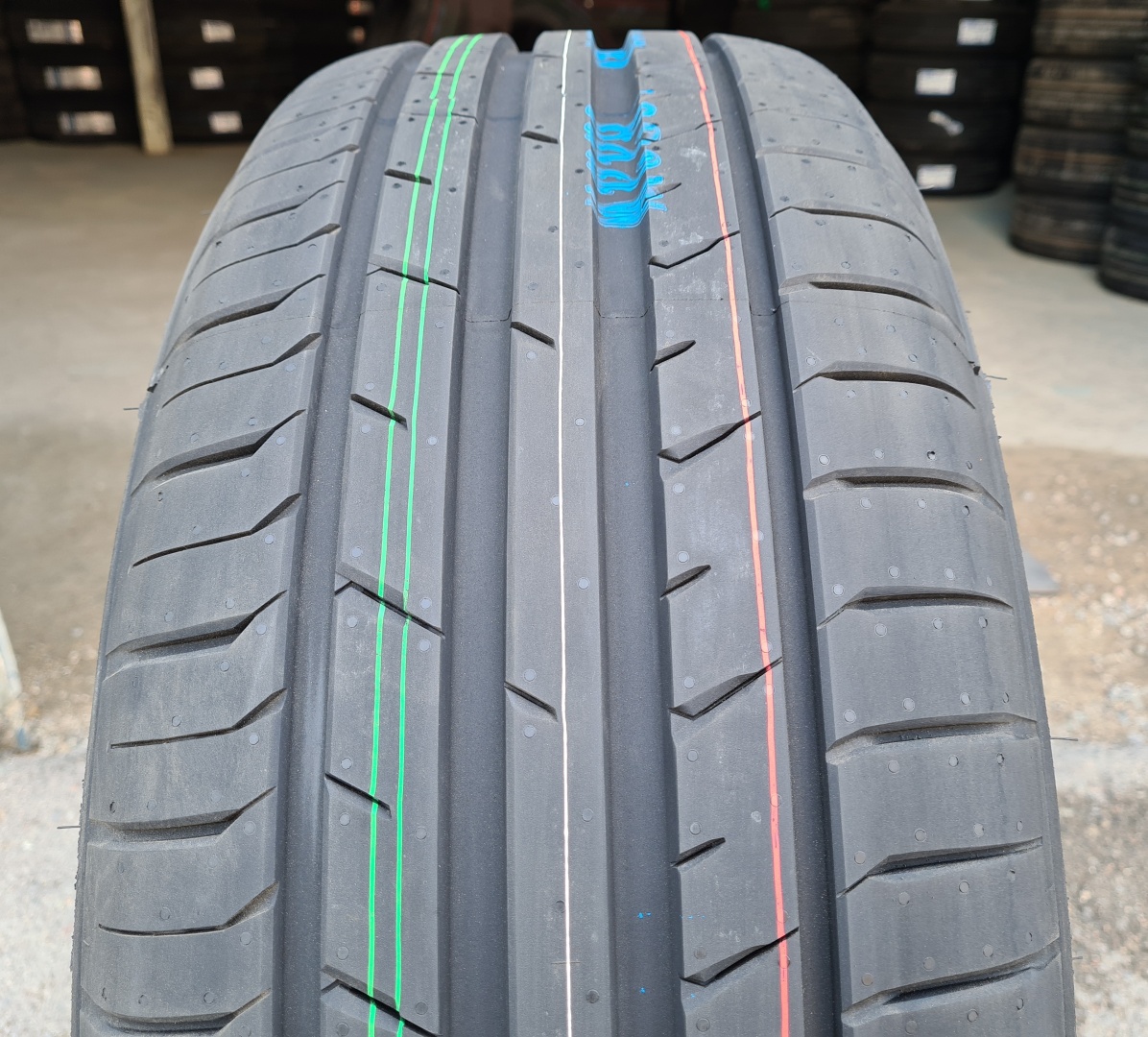 Toyo Proxes Sport 215/55 R17 98Y