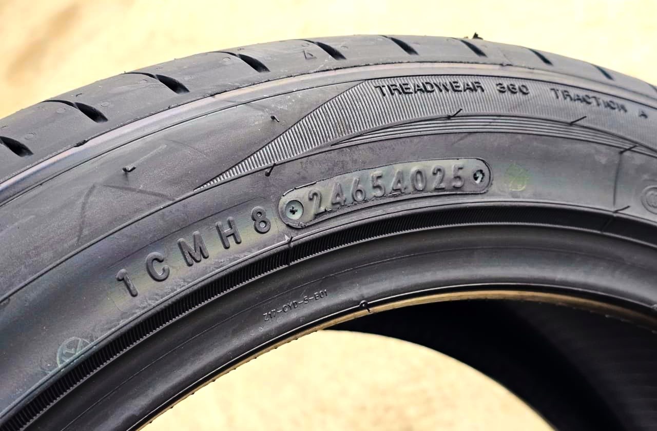 Toyo PROXES CR1 245/45 R18 100 W без шипов