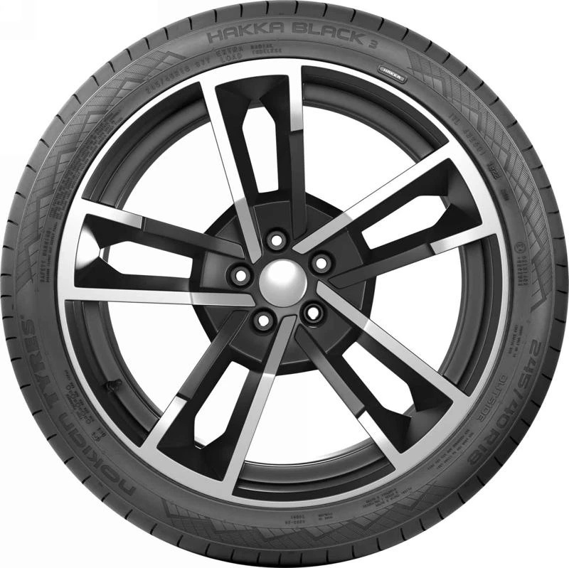 Nokian Hakka Black 3 235/35 R20 92 Y без шипов