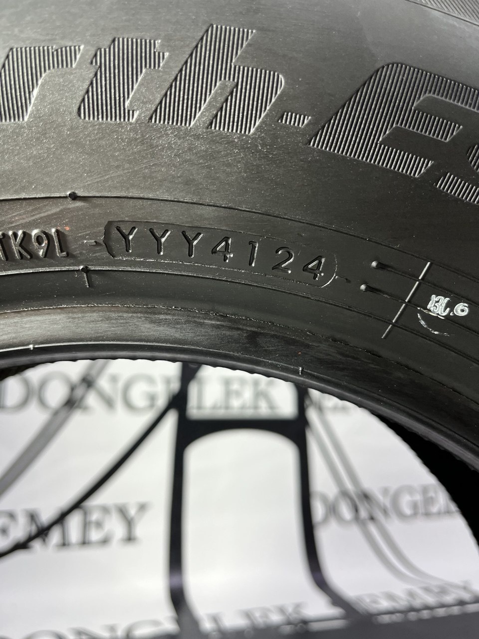 Yokohama Bluearth ES32 205/65 R15 99 H