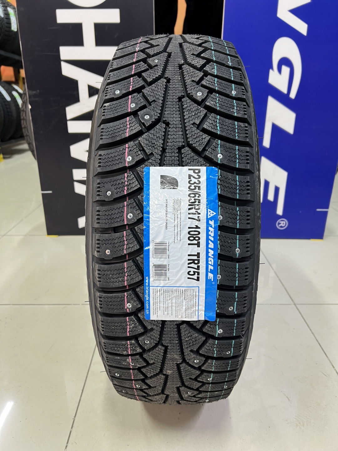 Triangle TR757 235/65 R17 108 T с шипами