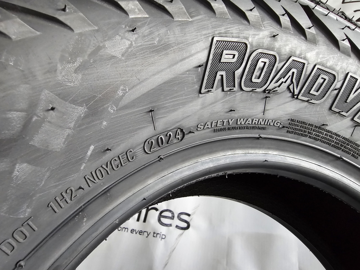 Kumho AT52 КОРЕЯ 2024год (A2Tires) 235/75 R15 109 T  без шипов