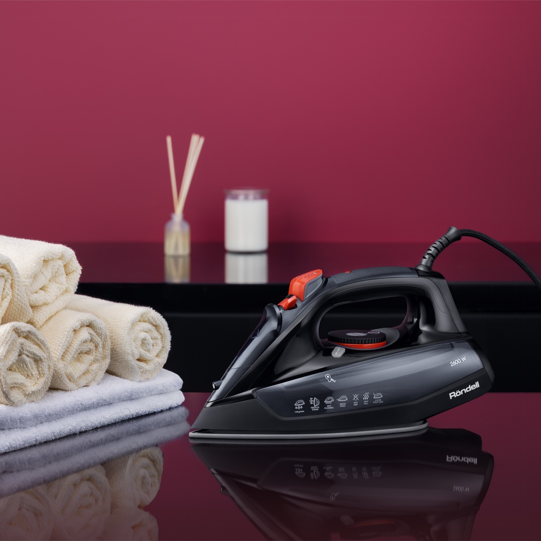 Rondell RDE-2000 черный, красный