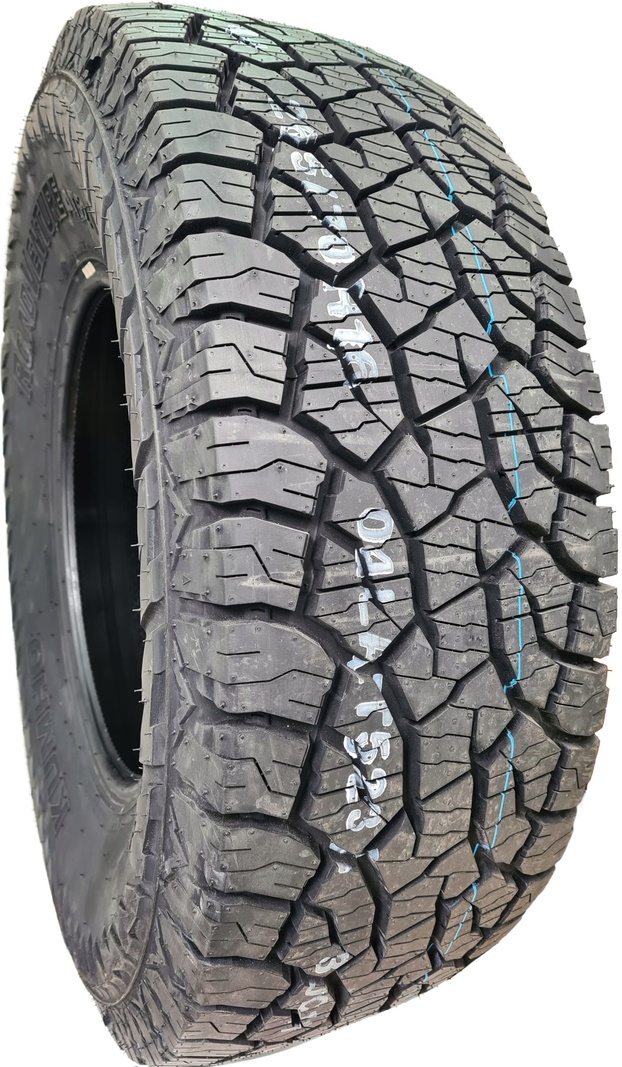 Kumho AT52 265/65 R18 114 T
