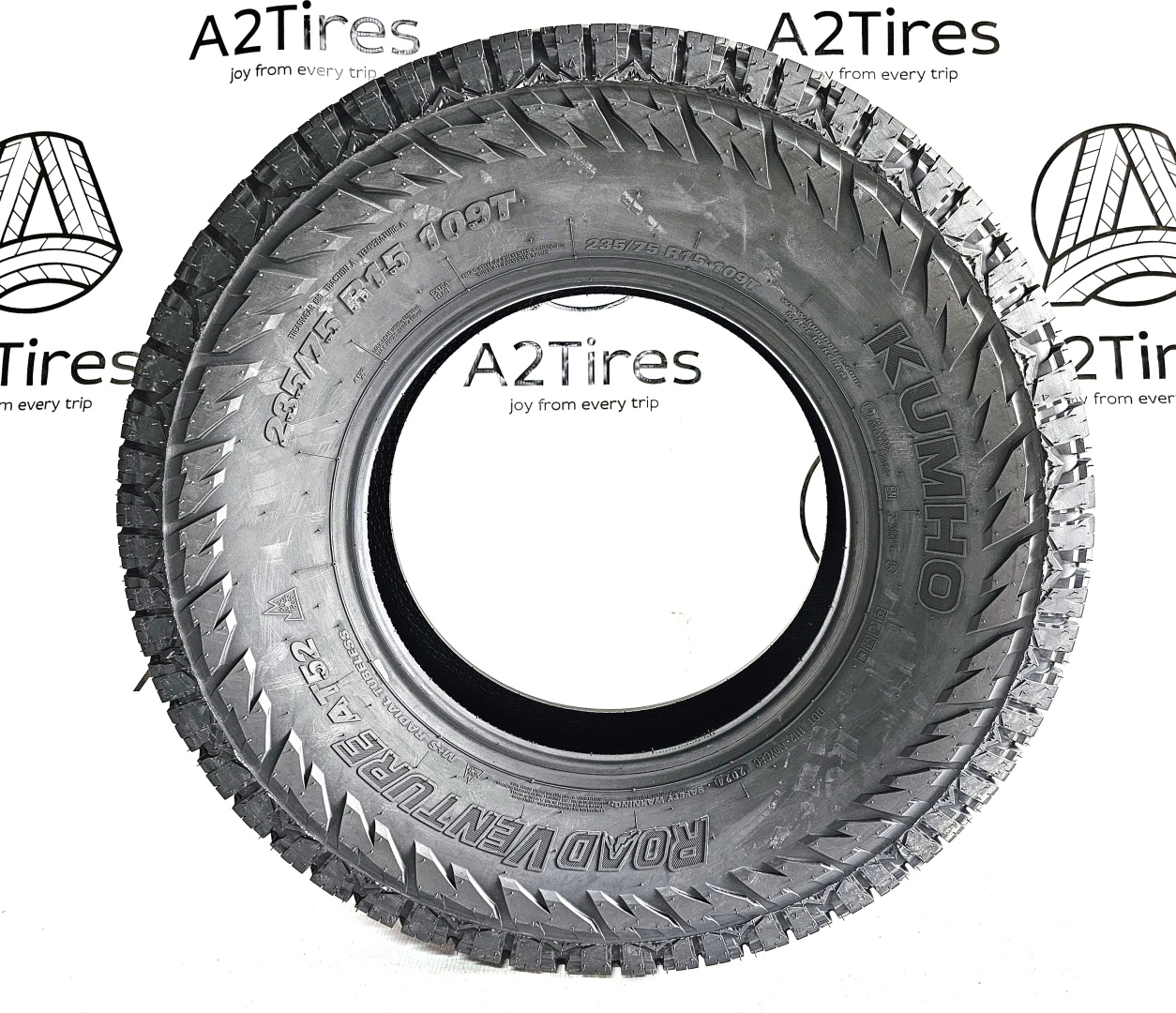 Kumho AT52 КОРЕЯ 2024год (A2Tires) 235/75 R15 109 T  без шипов