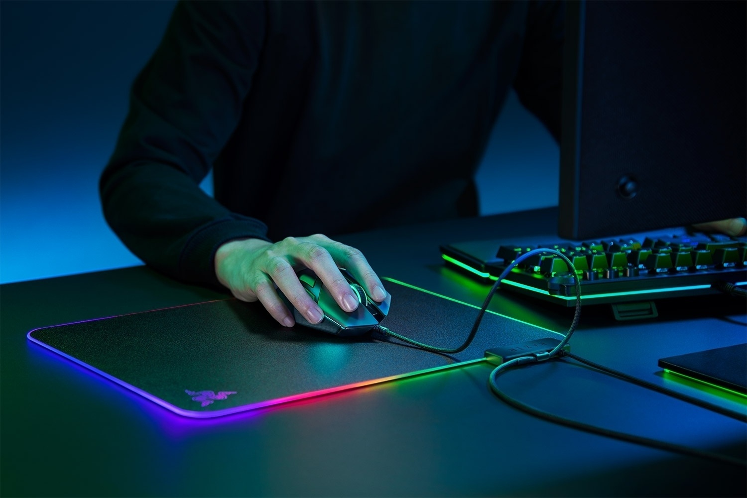 Razer Firefly V2 черный