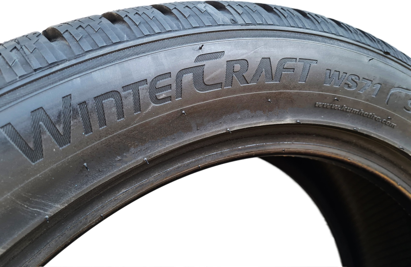 Kumho WinterCraft WS71 SUV 285/45 R20 112 V  без шипов