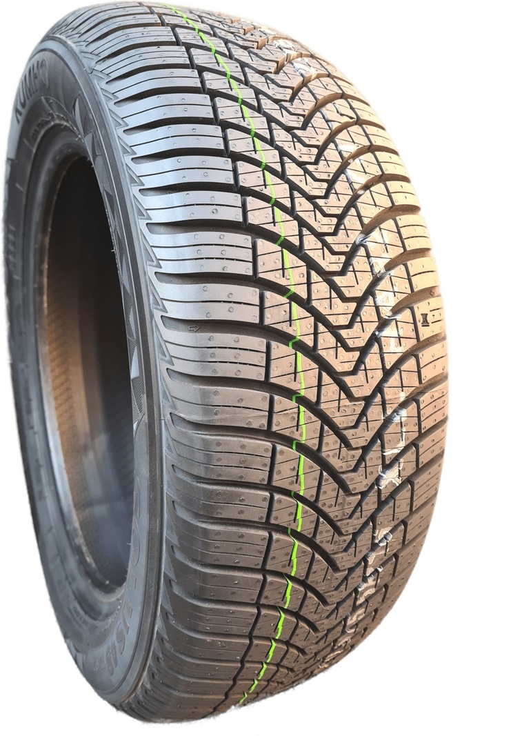 Kumho Solus 4S HA32 235/55 R18 104 V