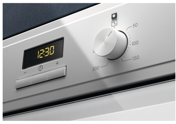Electrolux EOF3H40BW белый