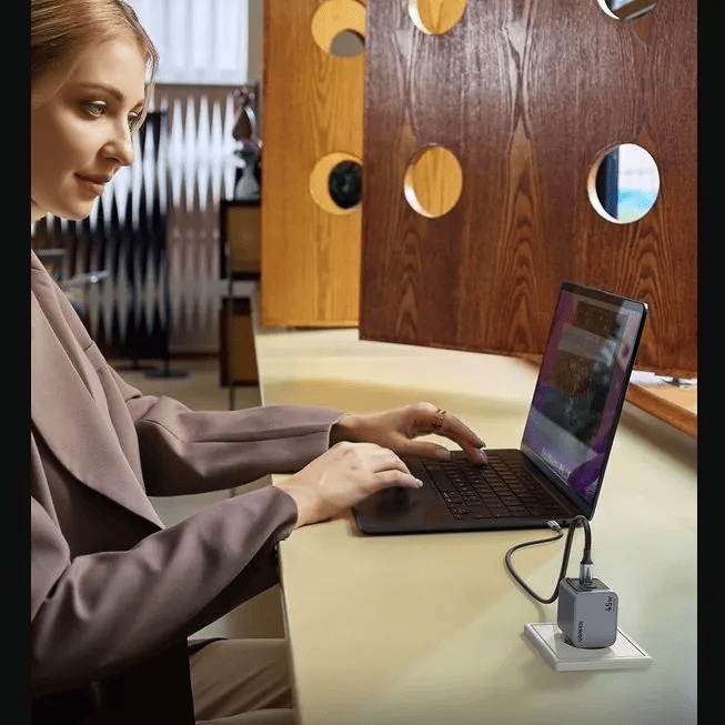 Ugreen X707 USB Type-C серебристый