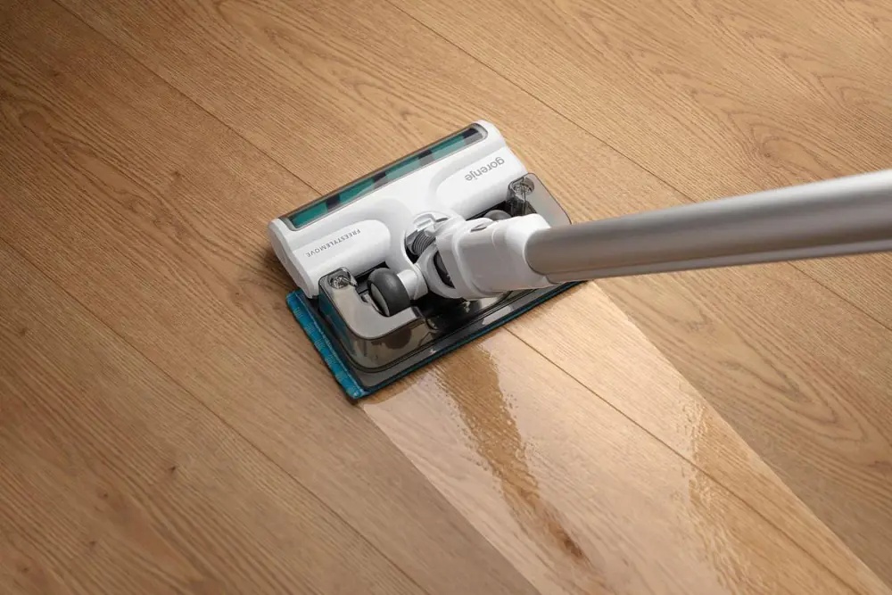 Пылесос Gorenje SVC252FMWT серый, белый