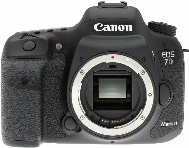 Фотокамера Canon EOS 7D Mark II Body черная